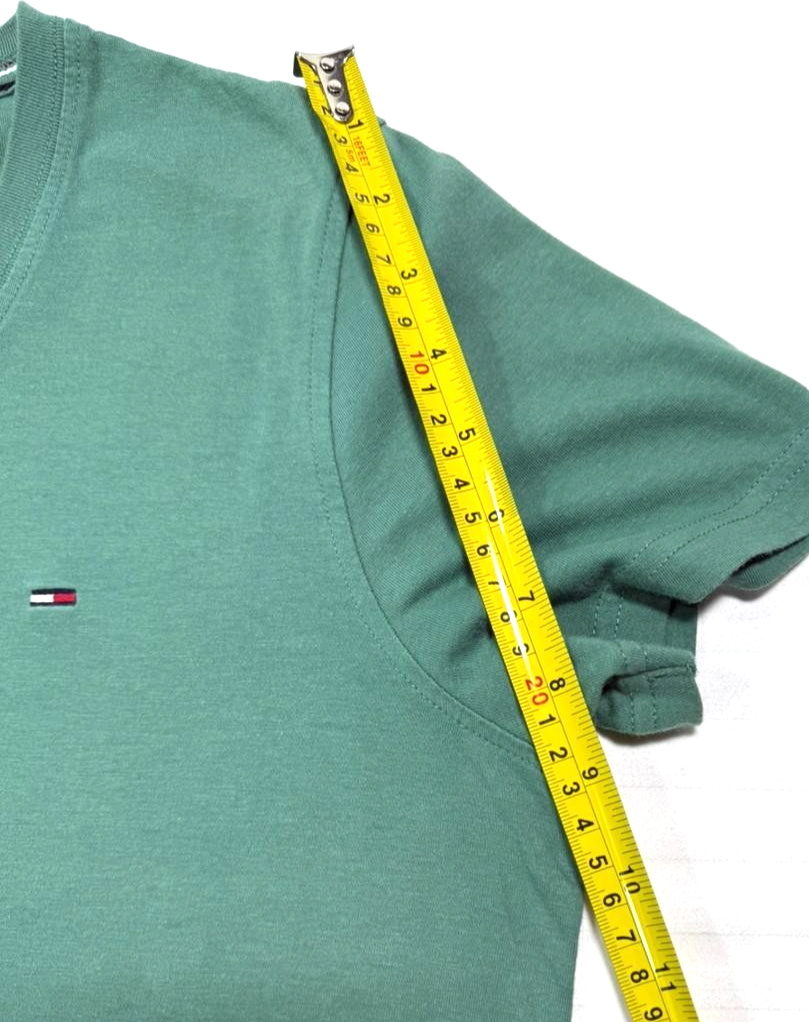 Tommy Hilfiger Regular Fit V-Neck T-Shirt In Green - L
