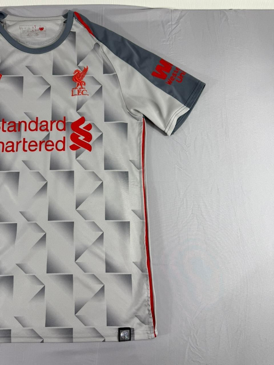 Liverpool FC Jersey Men's Large Grey New Balance Football Soccer Shirt