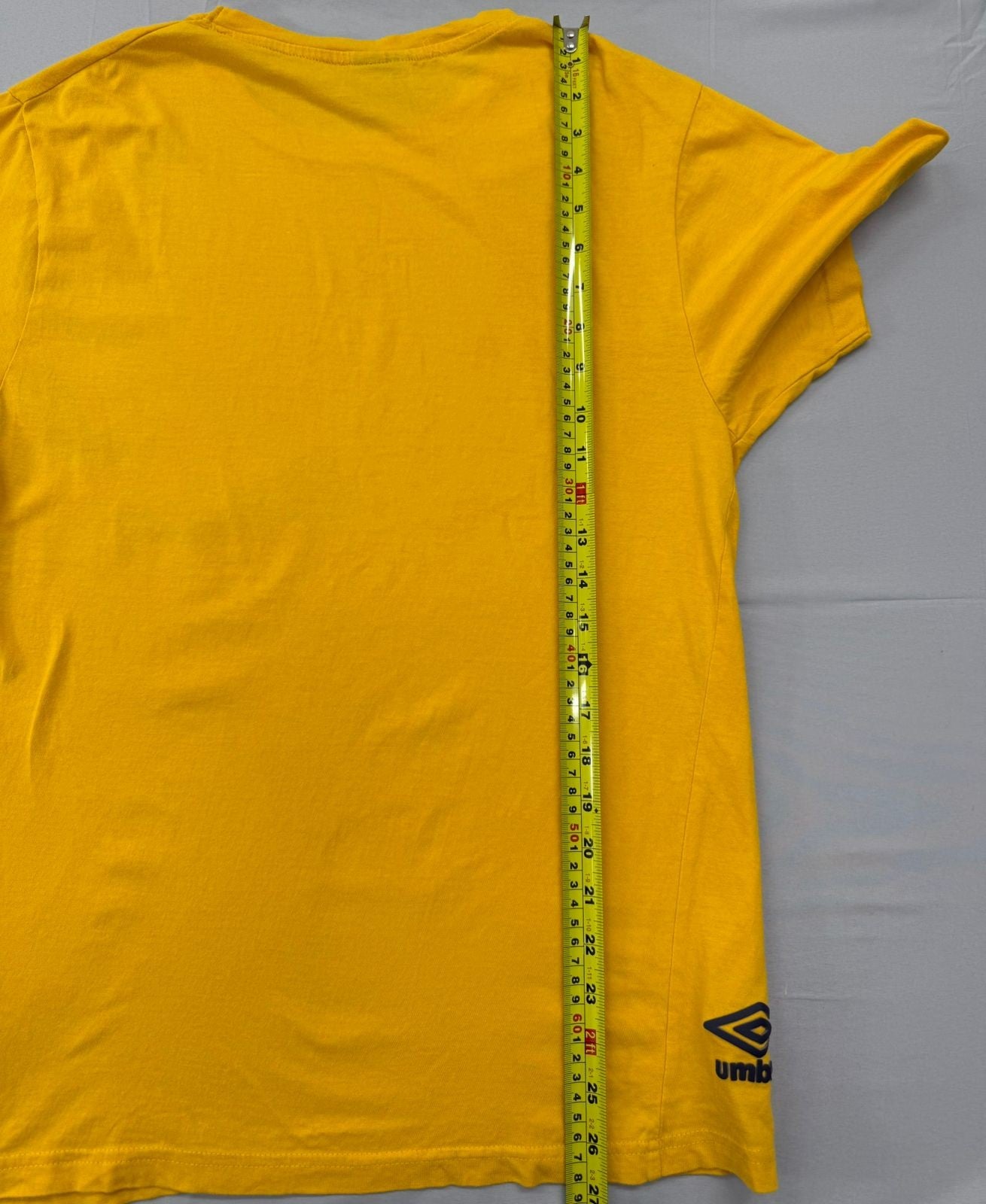Umbro Men's Yellow Cotton Short Sleeve Crew Neck T-Shirt L