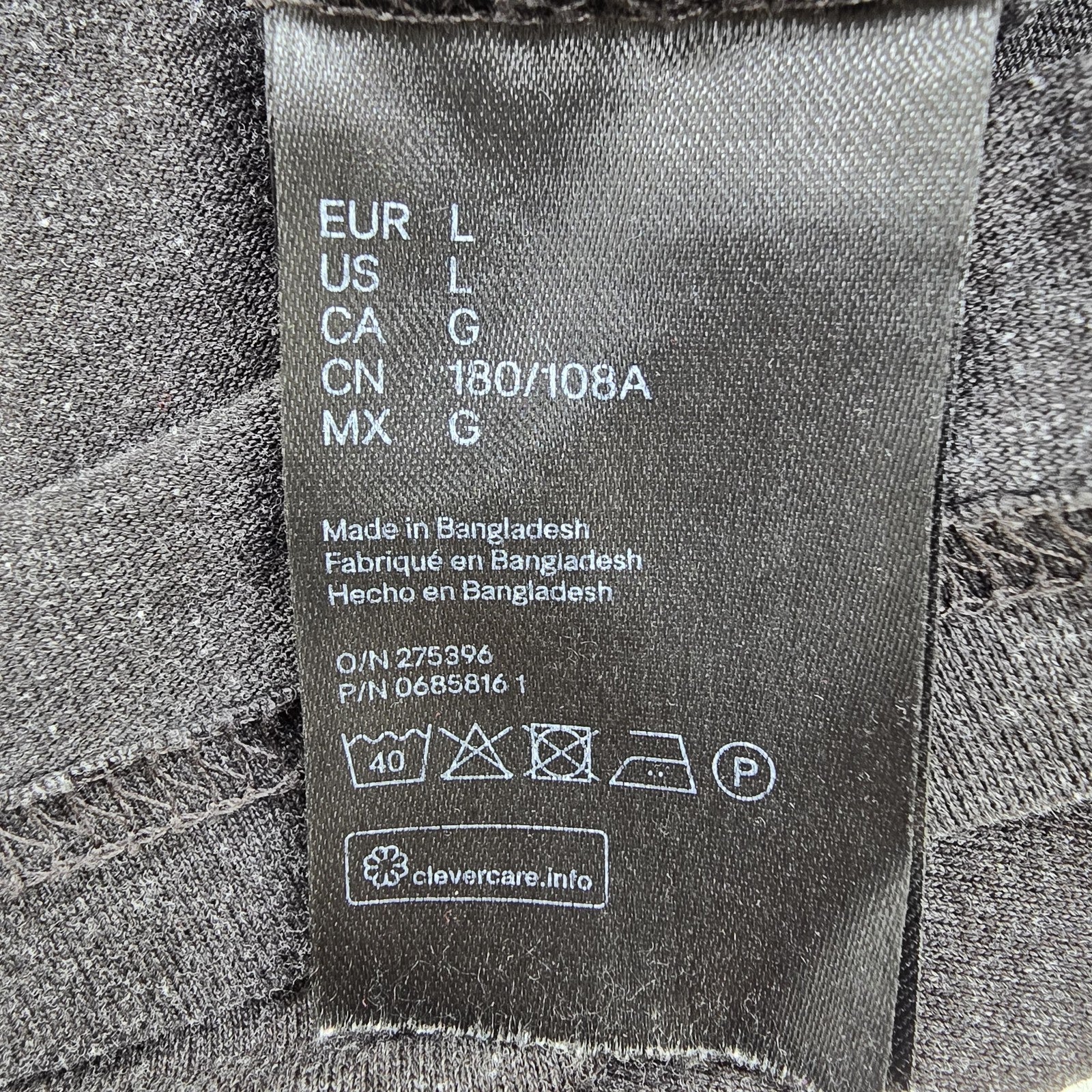 H&M Men Gray T-Shirt size L product image 4