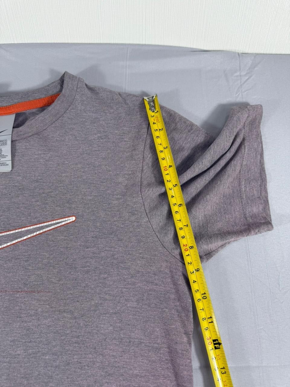 Nike Men's T-Shirt Small Grey Short Sleeve Swoosh Logo Casual Tee