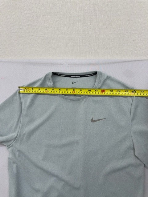 Nike Men's Grey Dri-FIT Crewneck T-Shirt M Regular