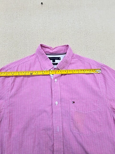 Tommy Hilfiger Men's Pink Stripe Short Sleeve Shirt Size M