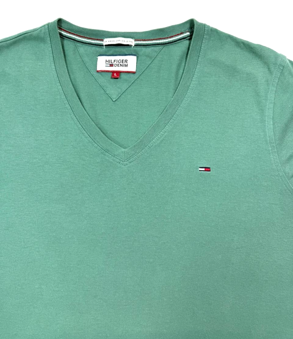 Tommy Hilfiger Regular Fit V-Neck T-Shirt In Green - L