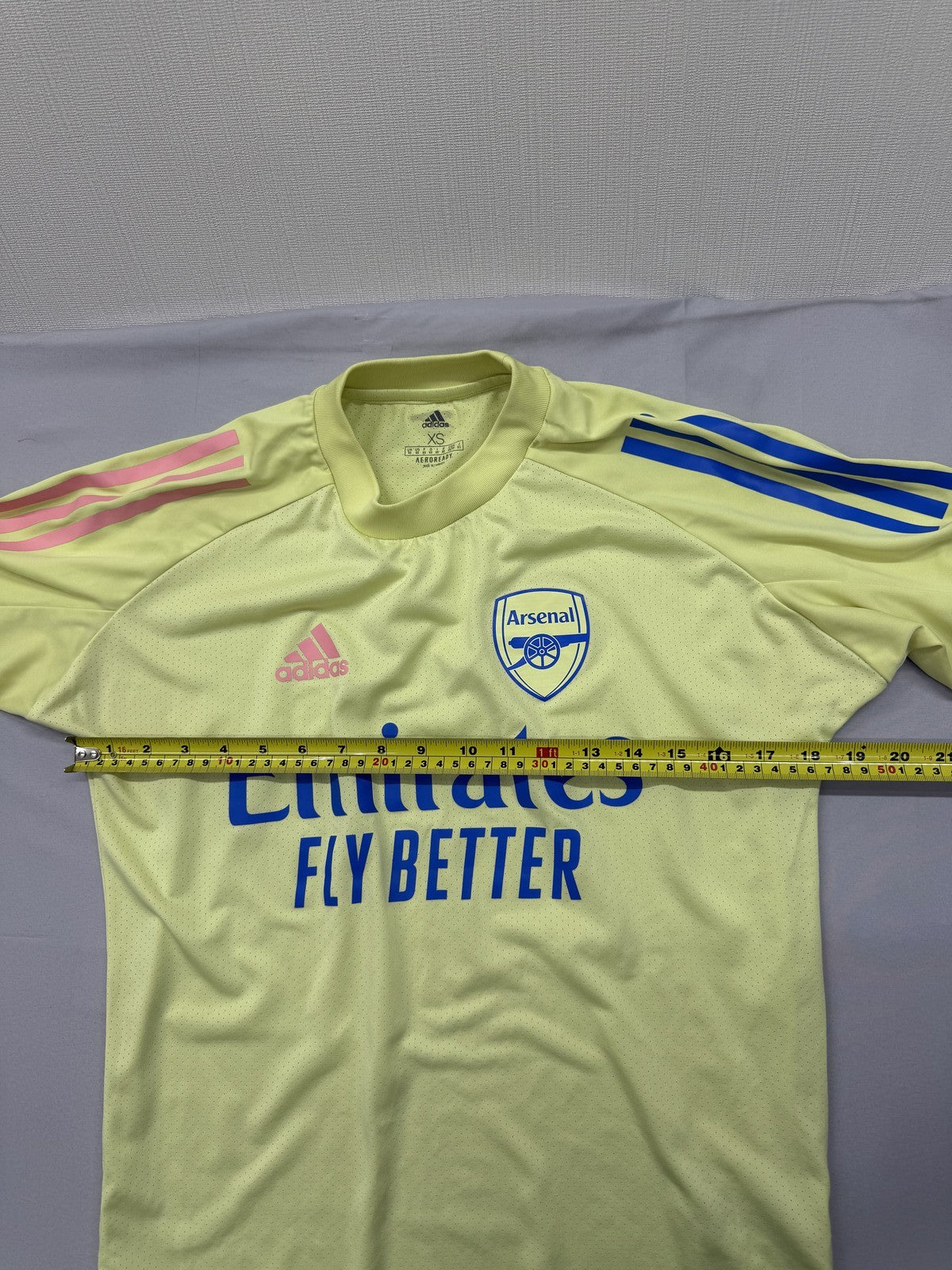 Adidas Yellow XS Men's Short Sleeve AeroReady Jersey Crewneck