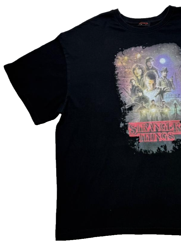 Stranger Things Gildan T-Shirt Black | Size: L
