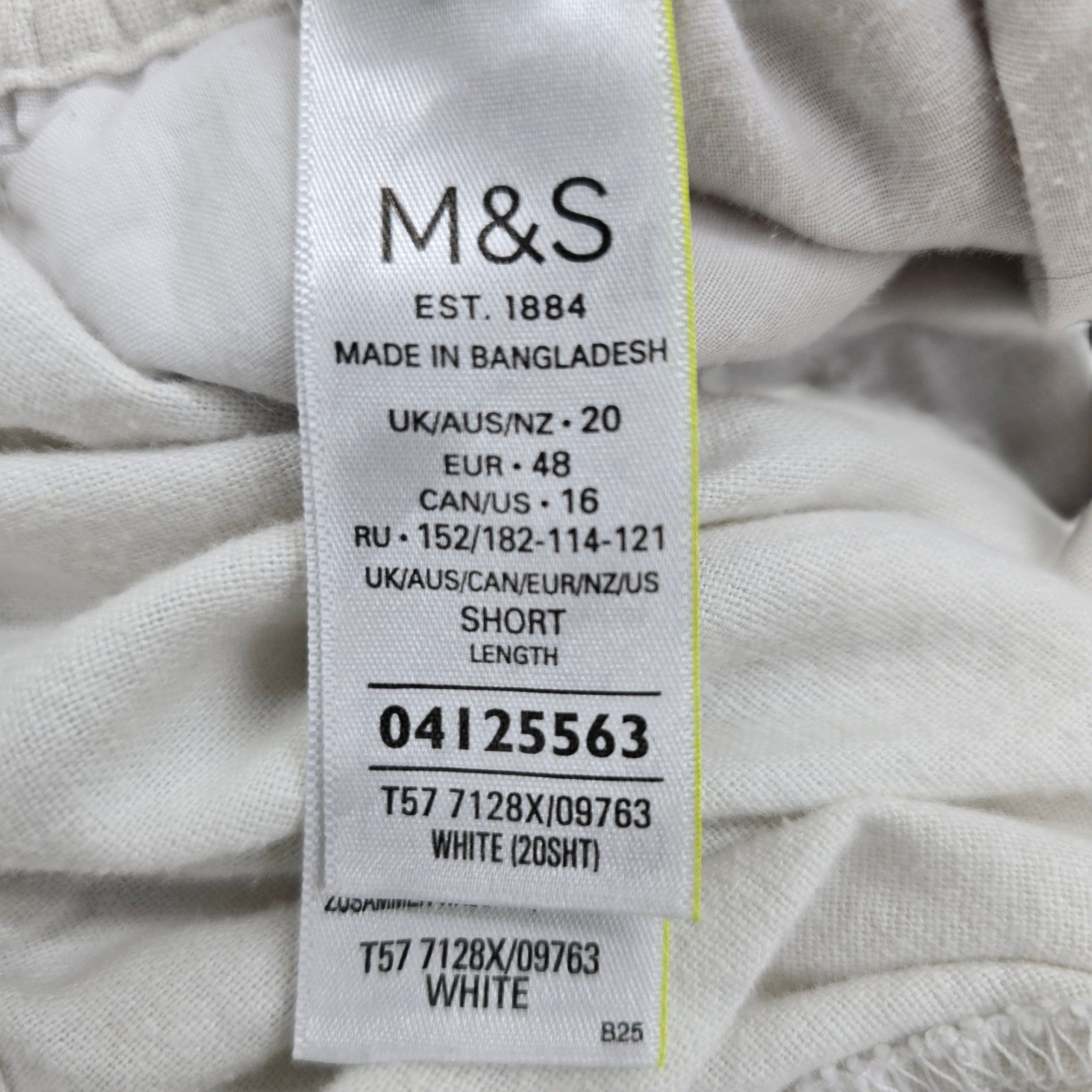 Artistic Haul Women White Pants size 16 product image 3