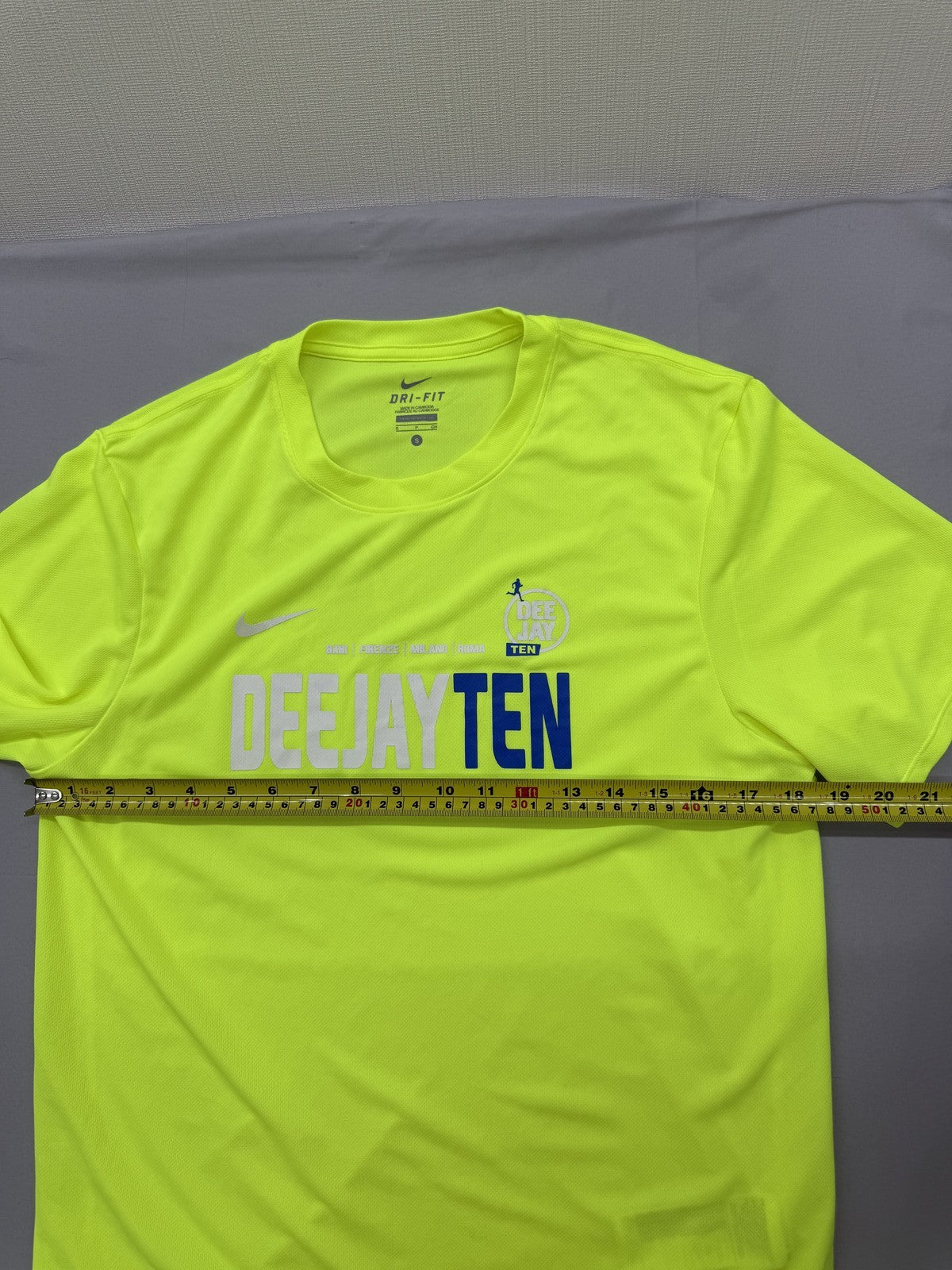 Nike Men's Dri-FIT Neon Yellow Running T-Shirt Size S