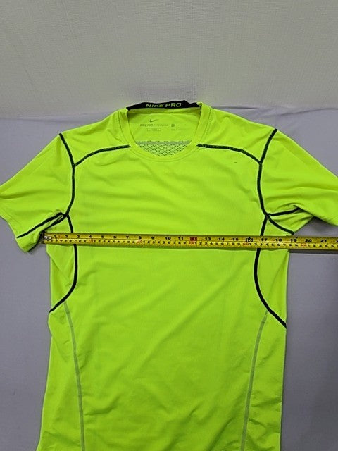 Nike Men's Neon Yellow HyperCool Fitted T-Shirt Size M