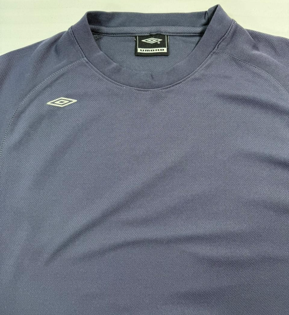 Umbro Men's Poly Gym T-Shirt In Blue - Size XL
