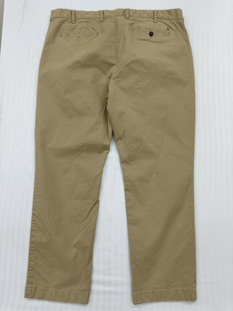 Tommy Hilfiger Men's Khaki Chino Pants 40/30 Tailored Fit