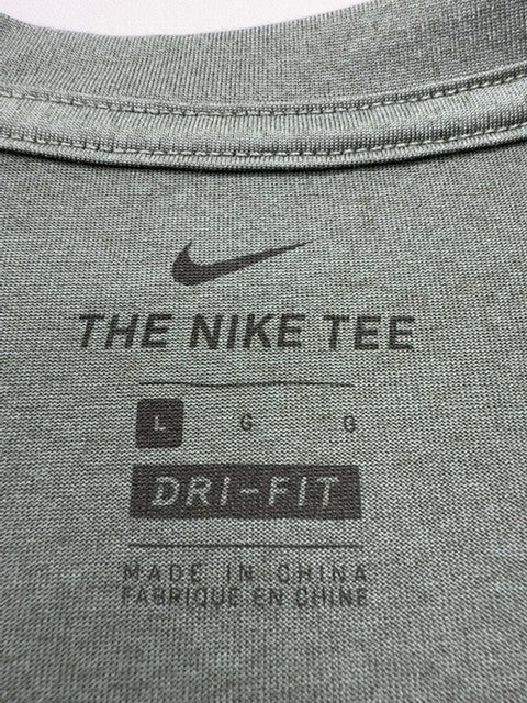 Nike Men Green T-Shirt size M product image 4