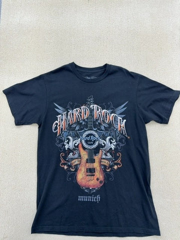 Hard Rock Cafe Men's Navy T-Shirt Size Medium Crewneck Cotton