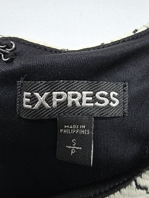 Express Women Black Sports Bra size S product image 3