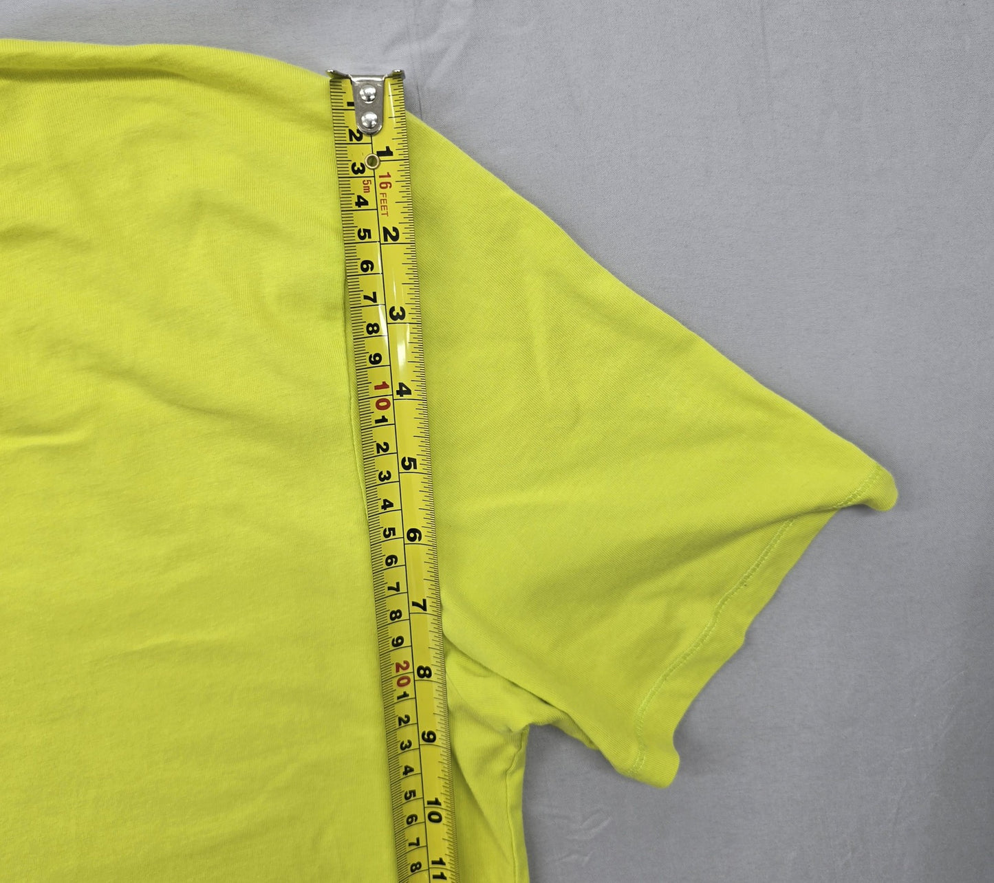 Umbro Men's Neon Yellow Graphic T-Shirt Size M Cotton Crew Neck