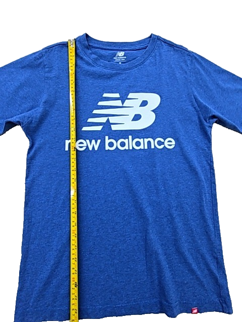 New Balance Men's Blue Crewneck Short Sleeve T-Shirt M
