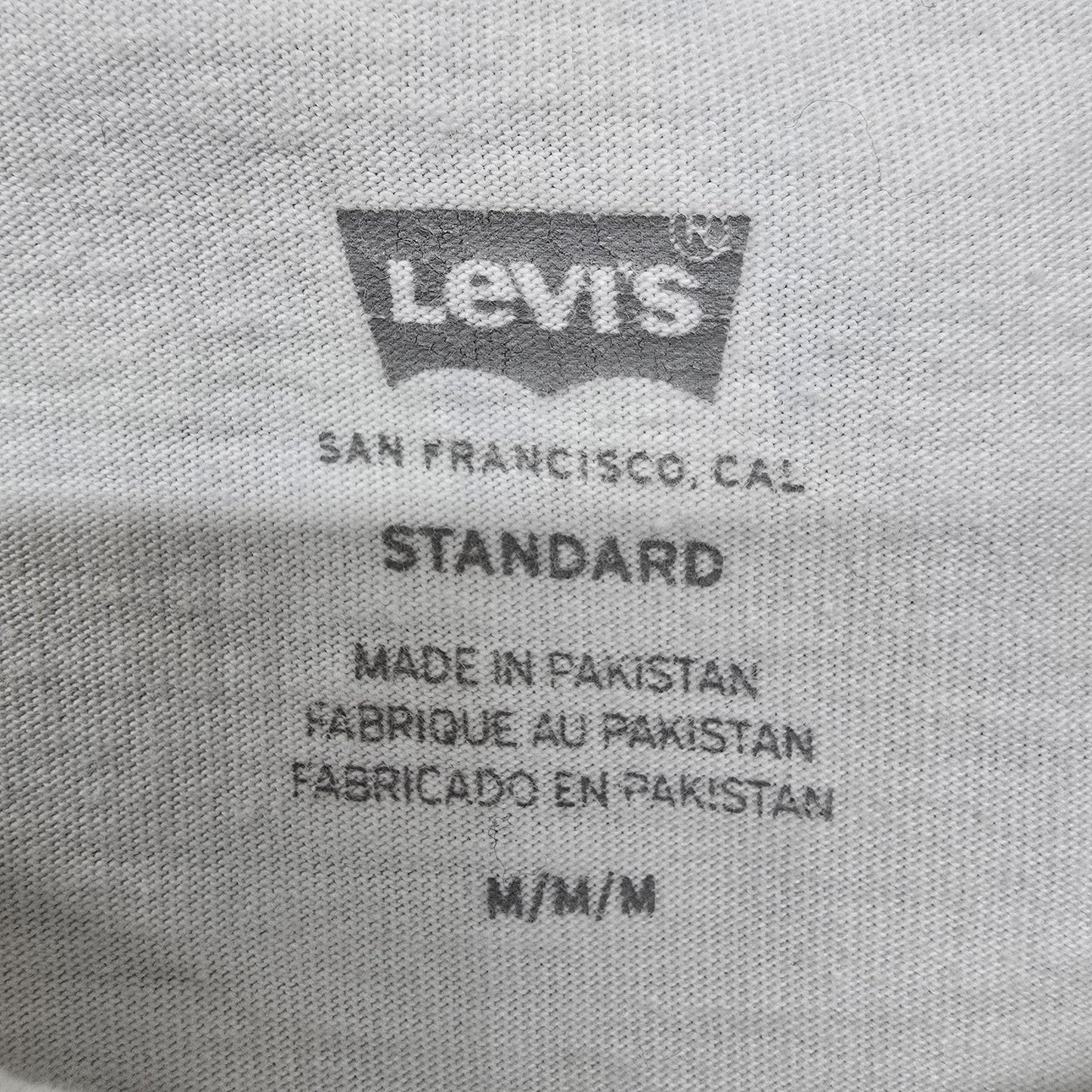 Levi's Men's White Chest Logo T-Shirt Size M