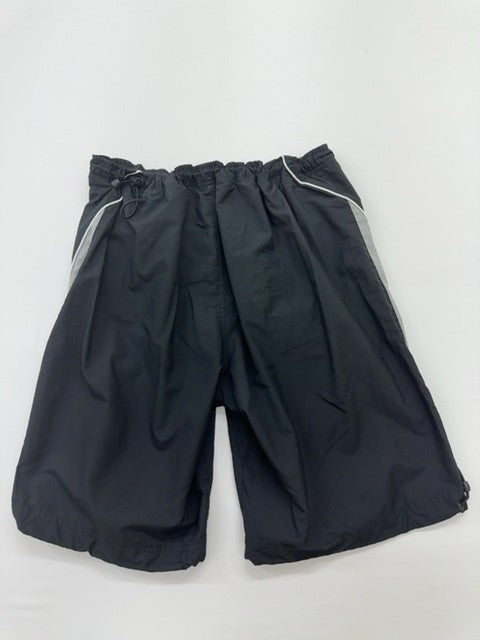 Nike Boys Black Shorts size XL product image 2