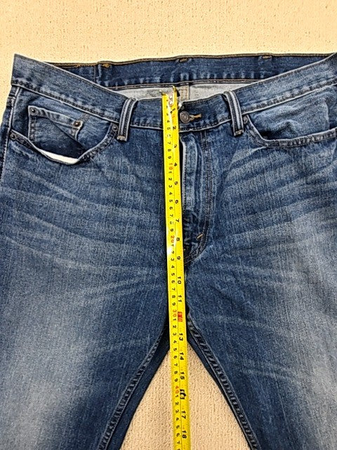Levi's 559 Men's Medium Blue Relaxed Straight Jeans 38x30 Vintage