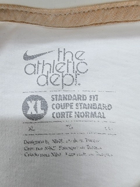 Nike Boys White T-Shirt size 10 product image 3