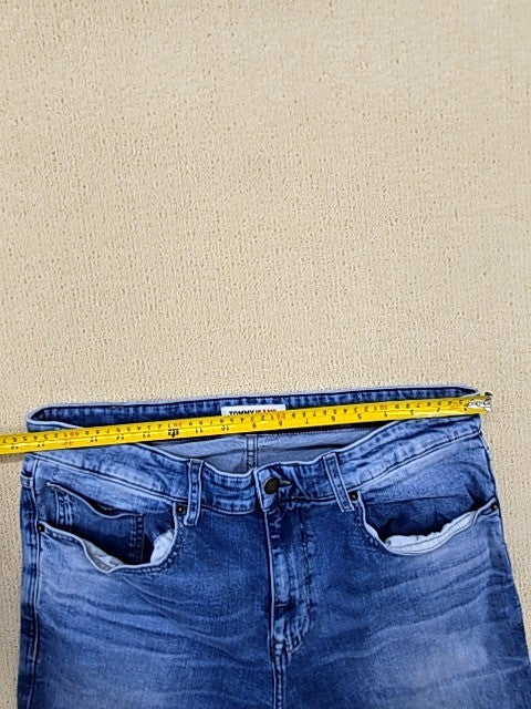 Tommy Hilfiger Men's Tapered Light Wash Jeans 36x34 34" Inseam Denim