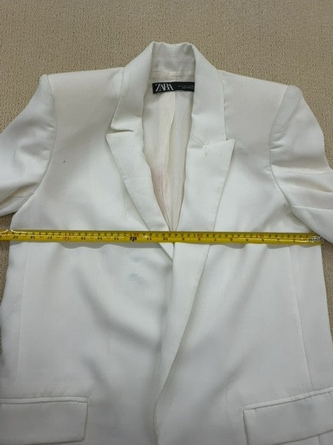 Zara Women's White Oversized Tailored Blazer Size S Shoulder Pads Gold Buttons