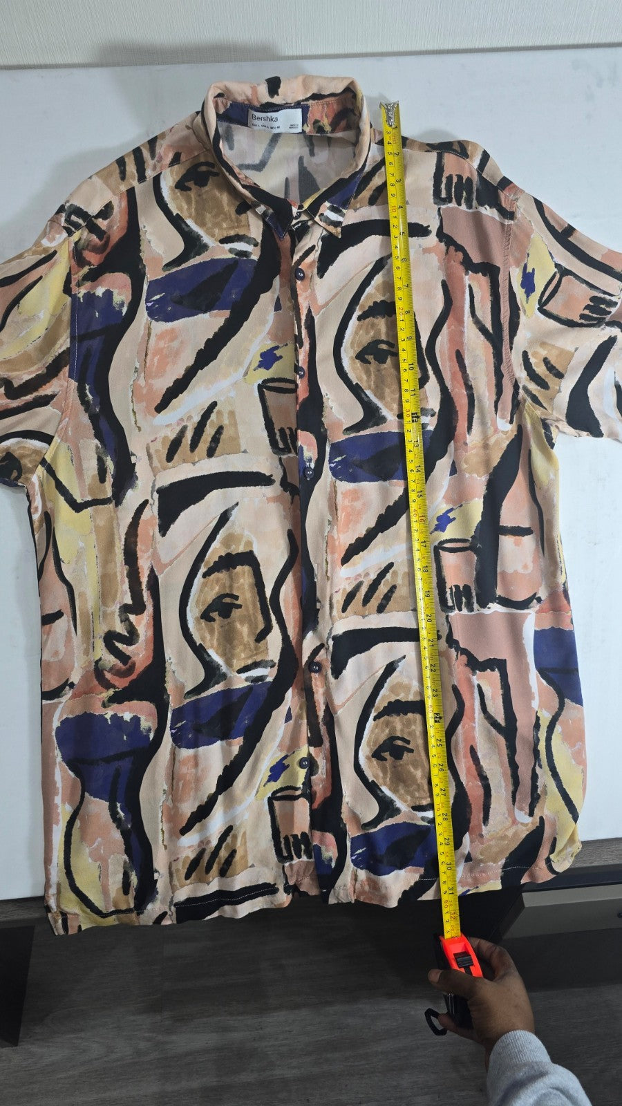 Bershka Men's Large Abstract Face Print Button Up Shirt Short Sleeve Multicolor