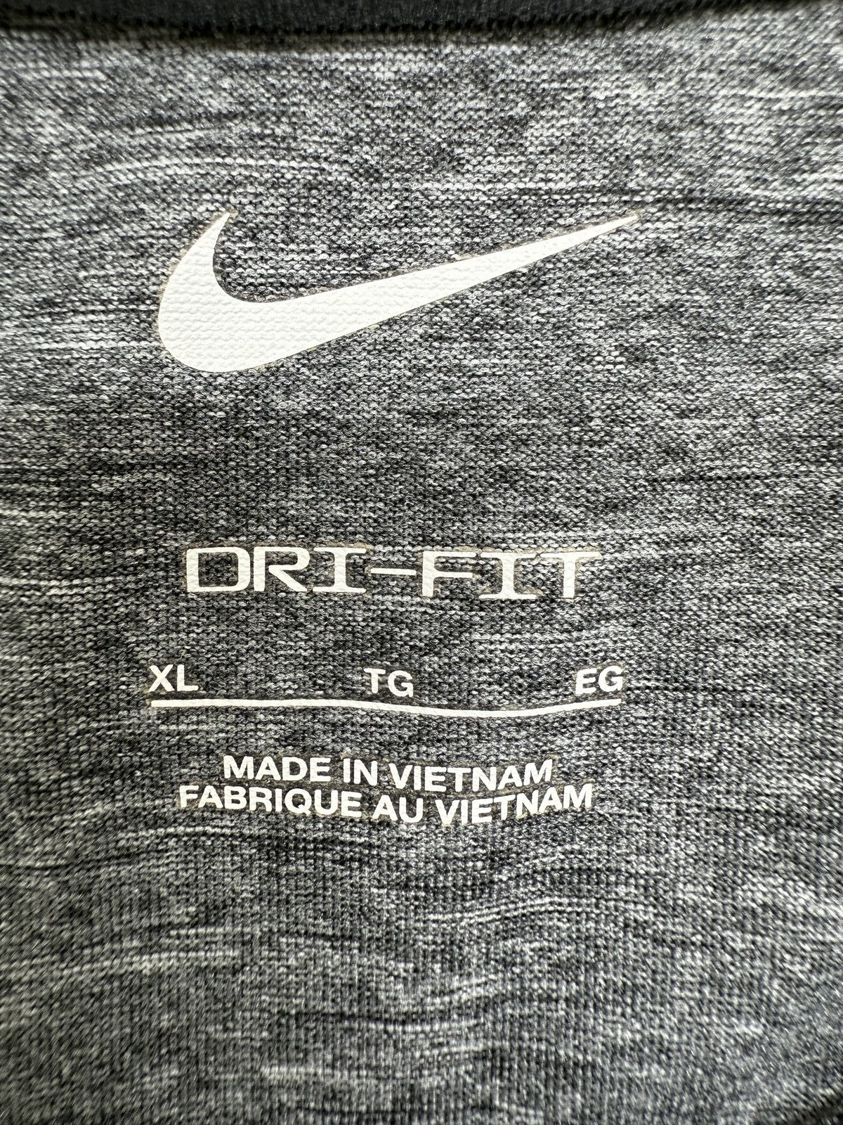 Nike Men's XL Heather Gray Dri-FIT Long Sleeve Tee