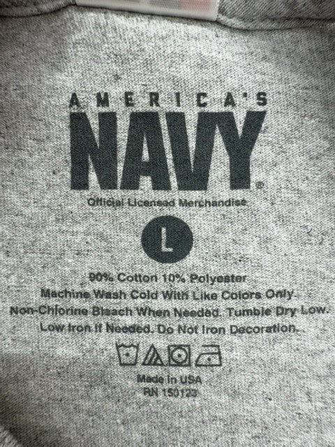 Bayside Men's Heather Grey Navy Graphic T-Shirt Size Large Made in USA
