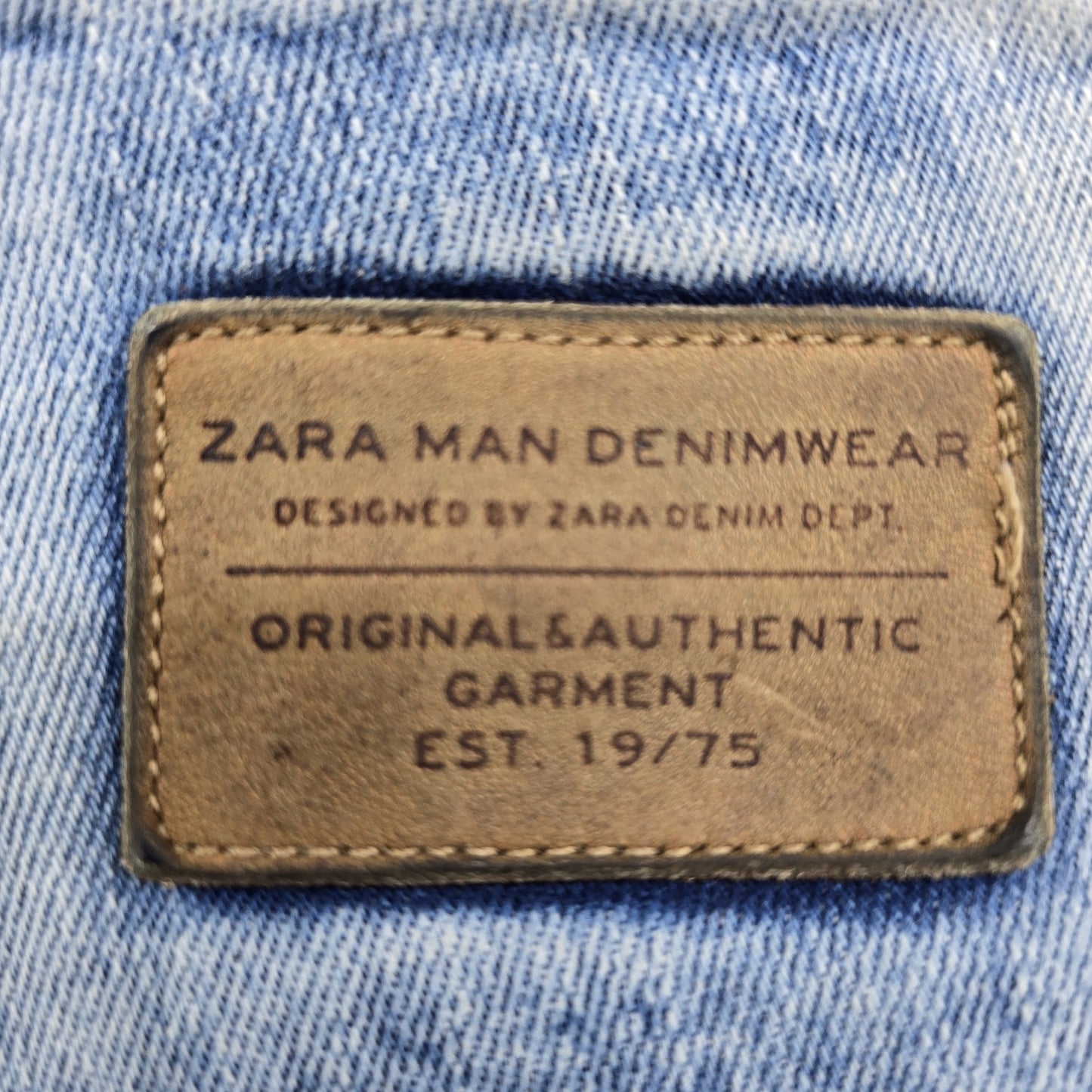 Zara Man Men's Light Blue Distressed Denim Jeans 31x31