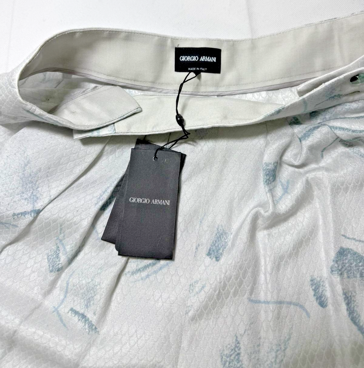 BNWT Giorgio Armani Printed Jacquard Tapered Pants In A Light, Cream-Hued Color