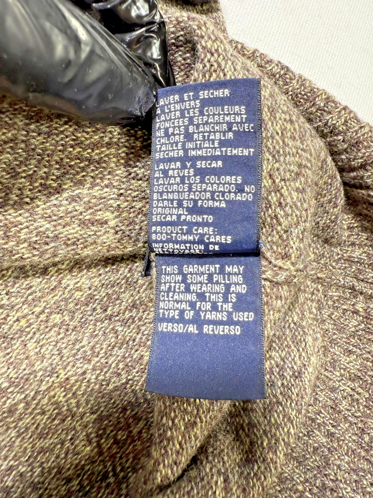 Tommy Hilfiger Men's Premium Lambswool Knit Sweater L