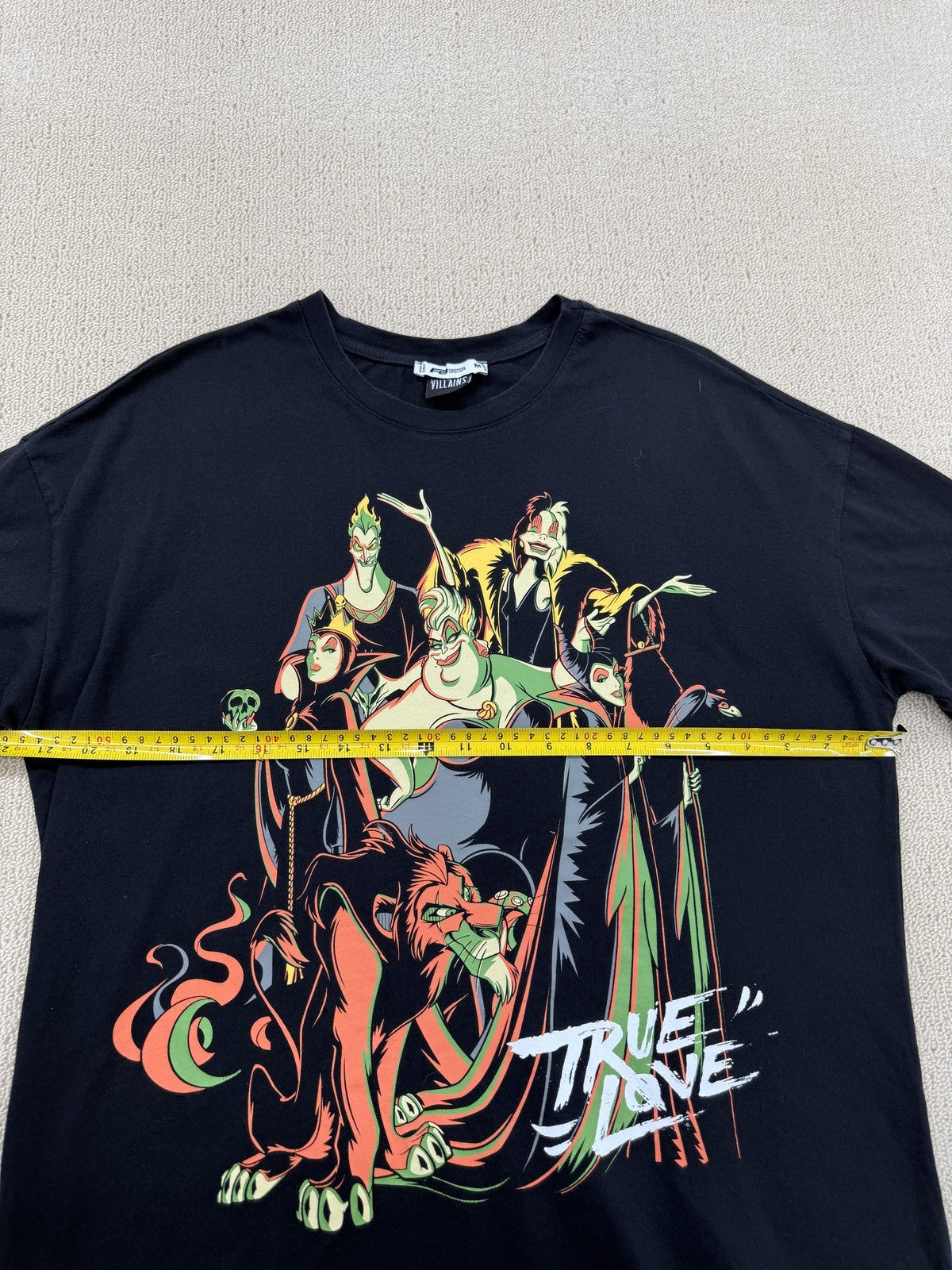 FB Sister Unisex Disney Villains Black T-Shirt Size M Short Sleeve Crewneck