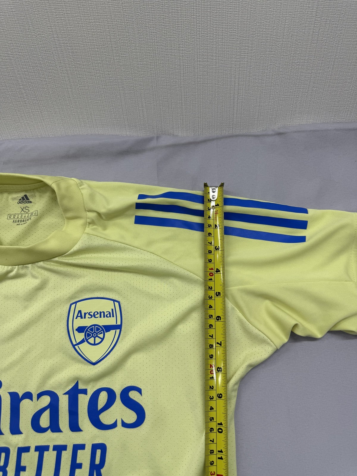 Adidas Yellow XS Men's Short Sleeve AeroReady Jersey Crewneck