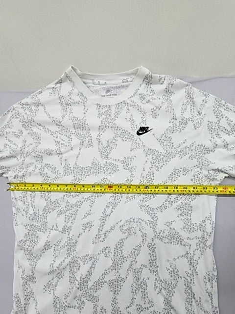 Nike Men's White Camo The Nike Tee T-Shirt XL Short Sleeve Cotton