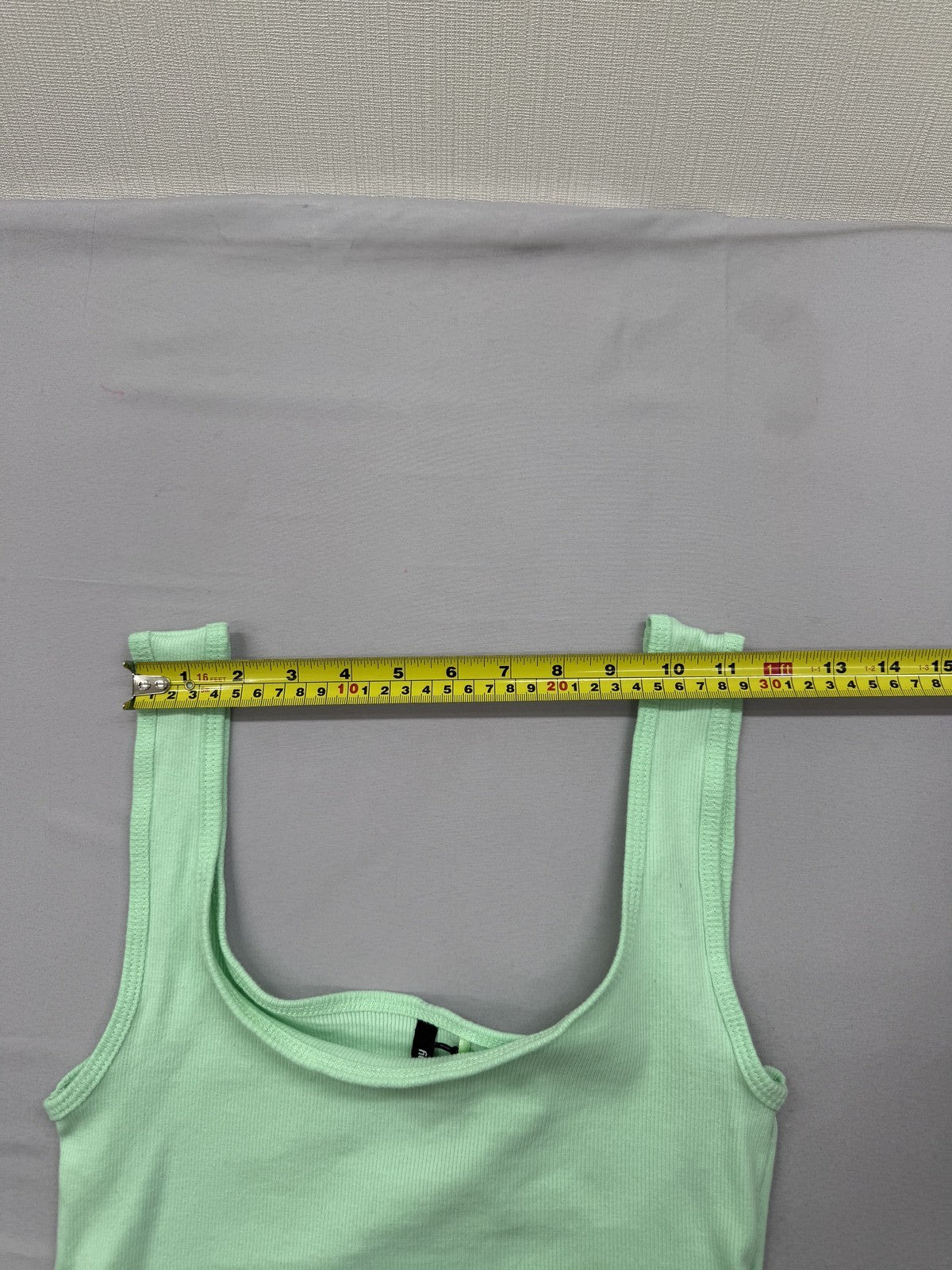 Sinsay Women's Lime Green Sleeveless Tank Top Size L Knit