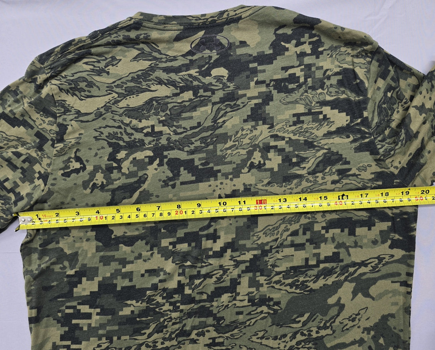 Under Armour Men's Camo Short Sleeve Crew Neck Tee Loose Fit M Cotton
