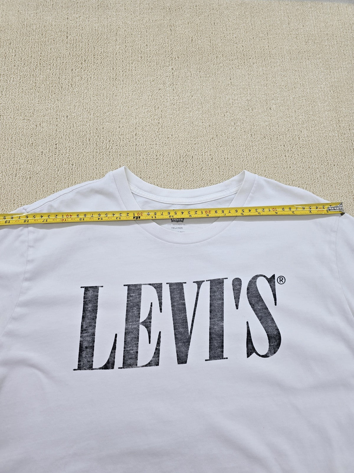 Levi's Men's White Cotton T-Shirt Large Relaxed Crewneck Logo