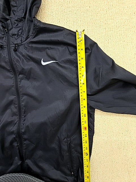 Nike Women's Black Hooded Running Jacket Size M CU3217-010