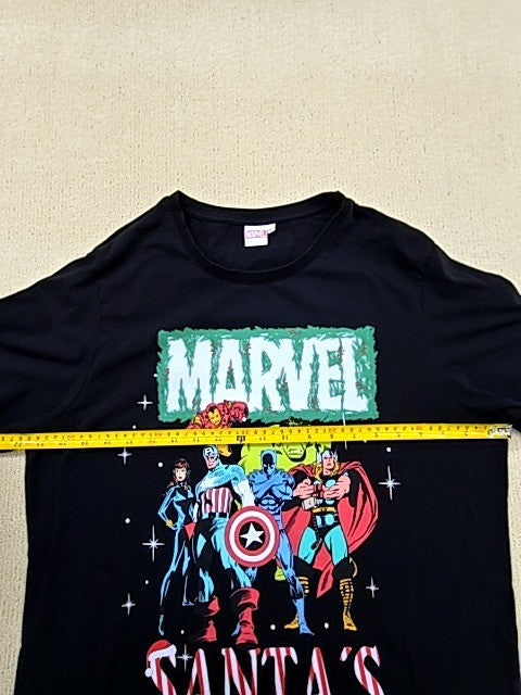 Marvel Avengers Christmas Black XL T-Shirt 100% Cotton Short Sleeve