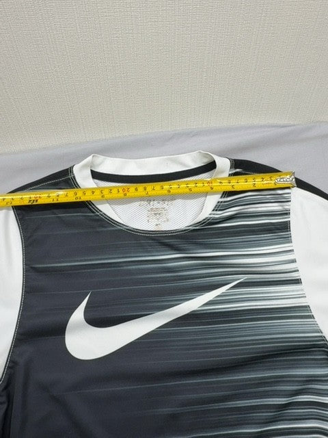 Nike Men's Black White Striped Soccer Jersey Short Sleeve Slim Fit Dri-FIT