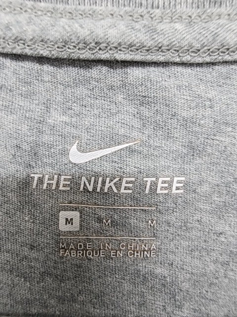 Nike Boys Gray T-Shirt size M product image 4
