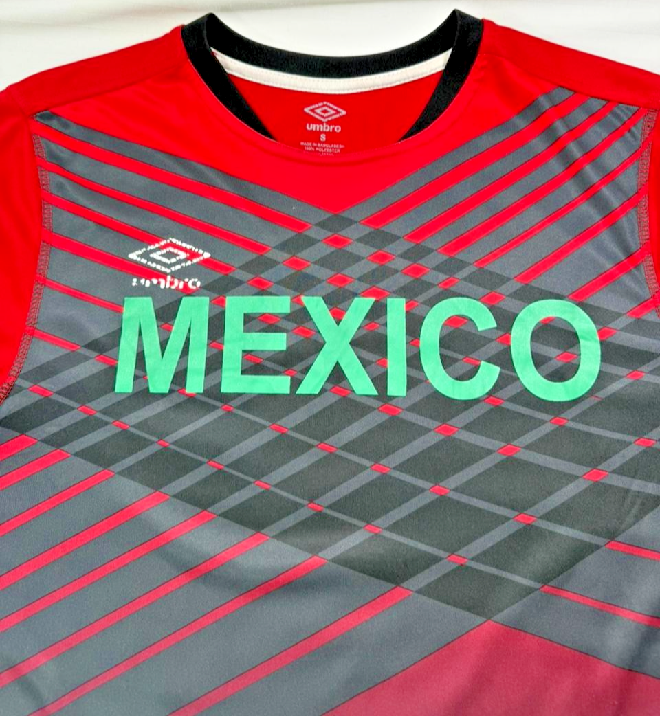 Umbro Mexico Football Soccer Jersey - Size S